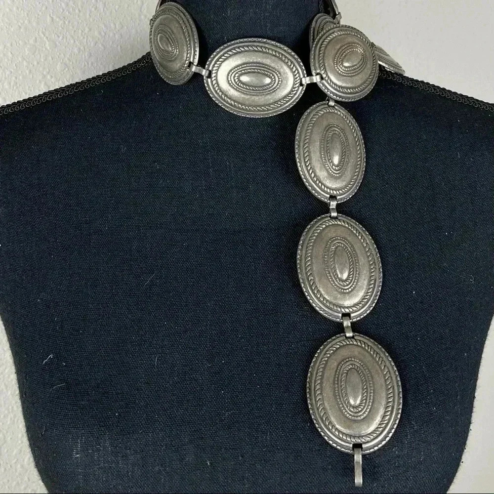 Escada Women’s Concho Chain Link Vintage Designer Made in Spain Belt Stamped E - Picture 7 of 14